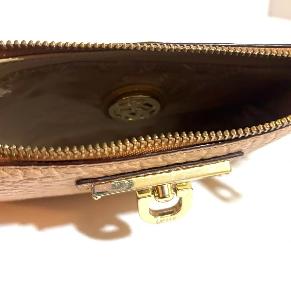 DKnyElegant Tan Leather Chain Strap shoulder Bag